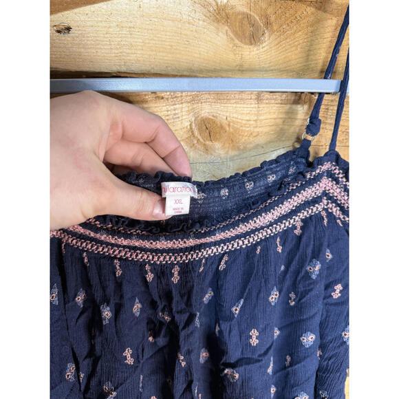 Xhilaration Women's Navy Blue Cold Shoulder Top XXL - Picture 3 of 4